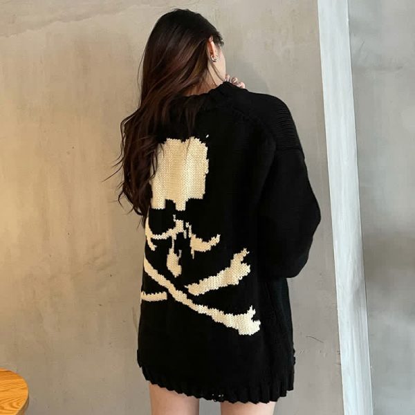 Skull Print Ripped Round Collar Knit Casaul Sweater - Modakawa Modakawa